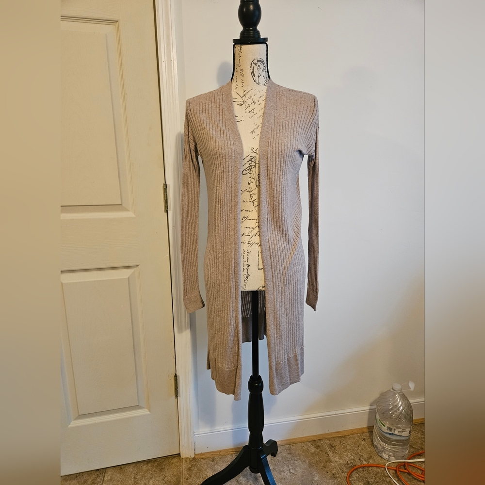 Old Navy Tan sweater long sleeves